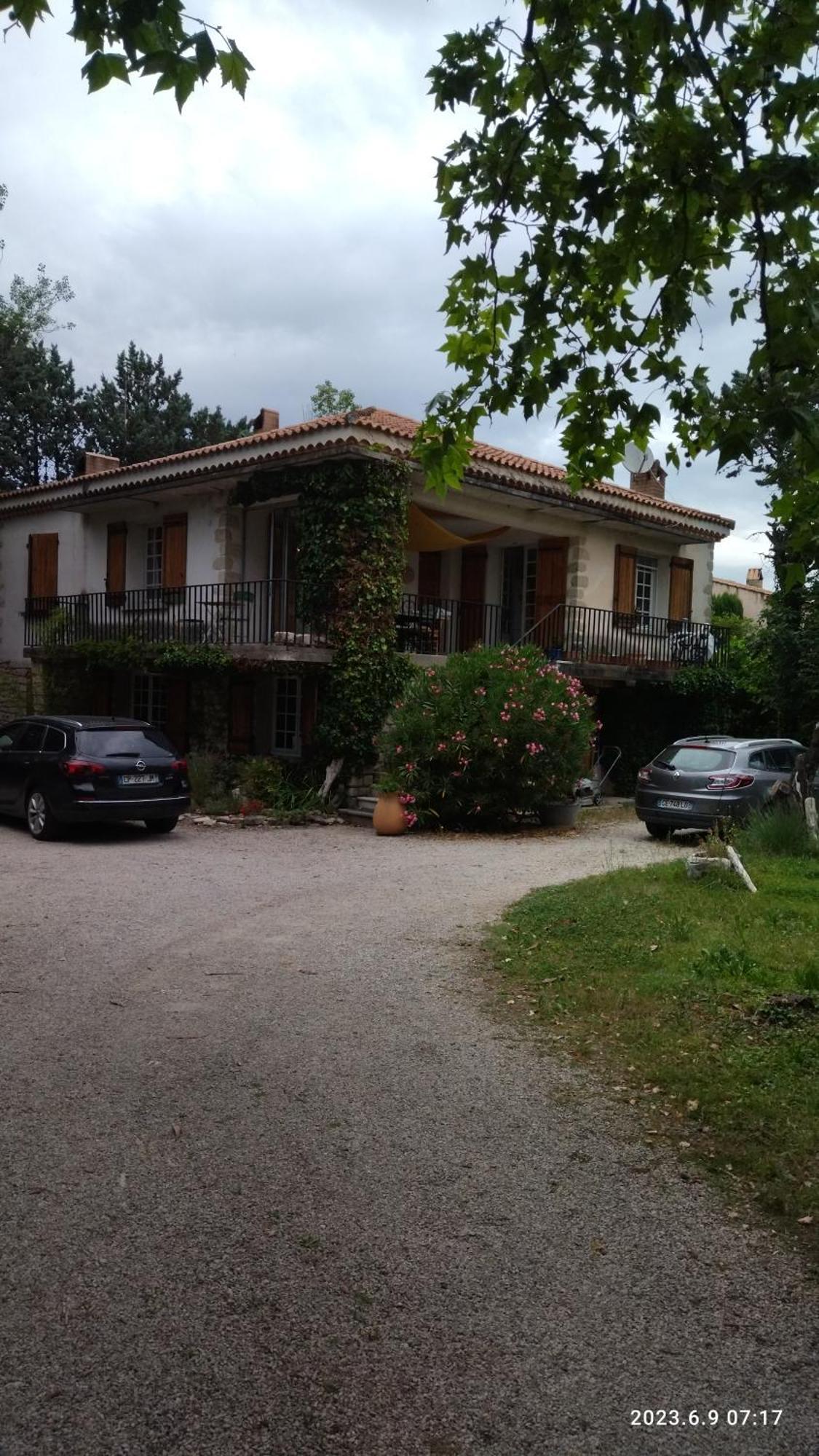 La Maison Du Bonheur Velleron Esterno foto